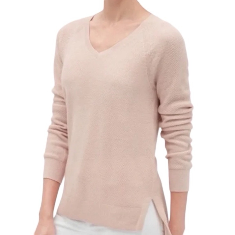 GAP Soft Pink V-Neck Sweater